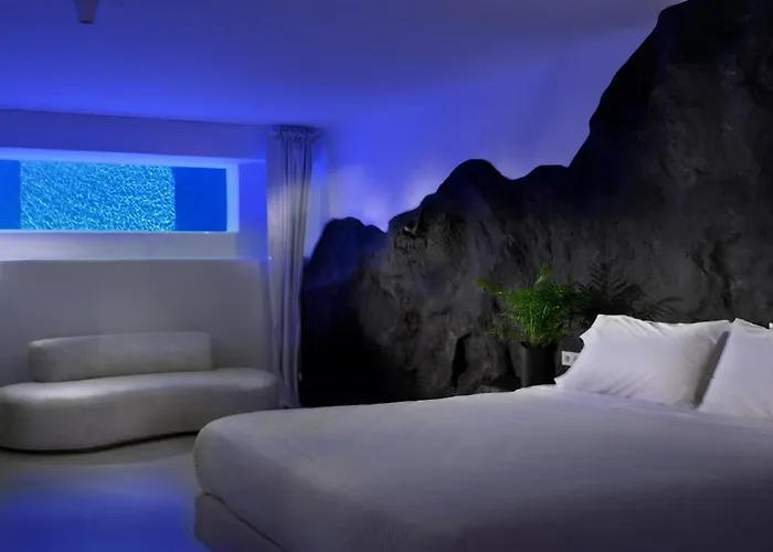 Million Stars Mykonos Καλαφάτη