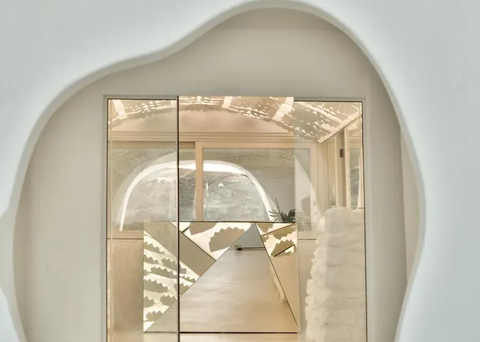 Million Stars Mykonos فندق كالافاتيس