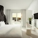Hotel Million Stars Mykonos, Iconic By Design Kalafatis
